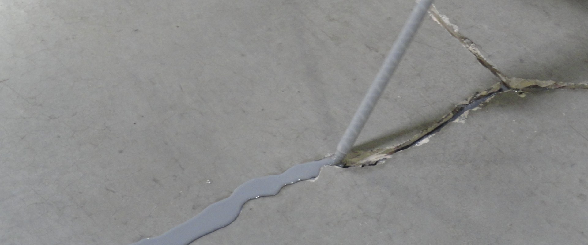 How to Stabilize Chipped Concrete